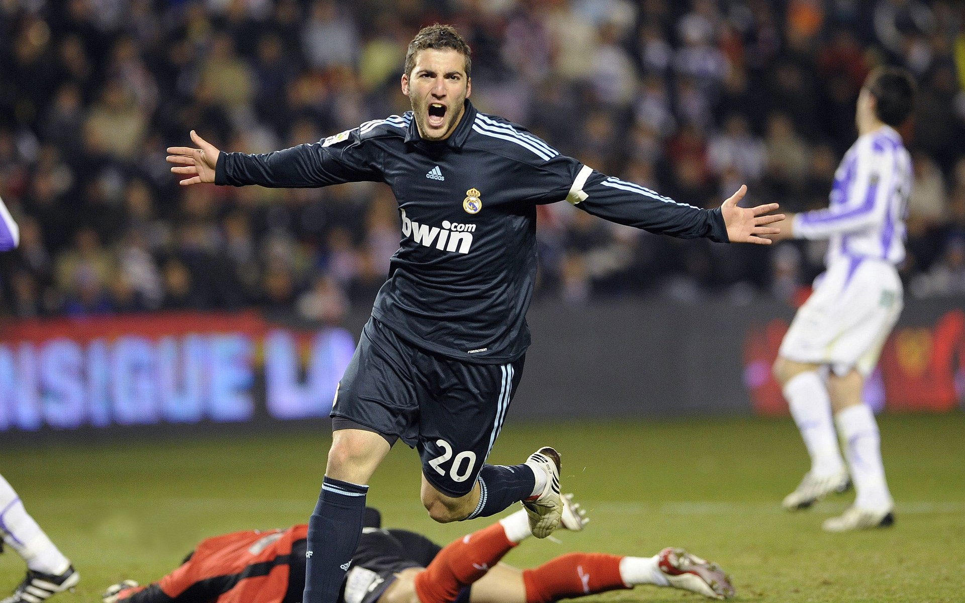 中国足球联赛开展社区足球日主题活动,社区足球队